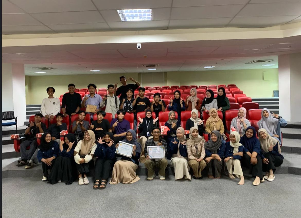 Kegiatan Mahasiswa dibawah Binaan Unit Pengembangan Kewirausaan dan Karir.