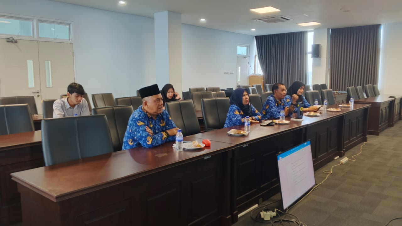 Kepala UPT Unit Pengembangan dan Karier Mengikuti Rapat Kegiatan Tim Penyusun Buku Pedoman PBAK UIN STS Jambi