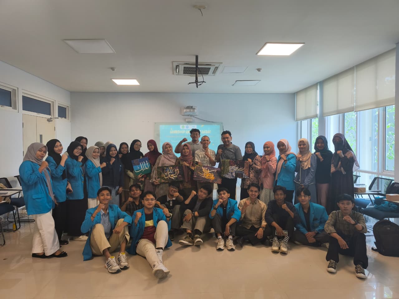 UPT. Pengembangan Kewirausahaan dan Karier Melaksanakan Workshop Kaligrafi Dasar 2025