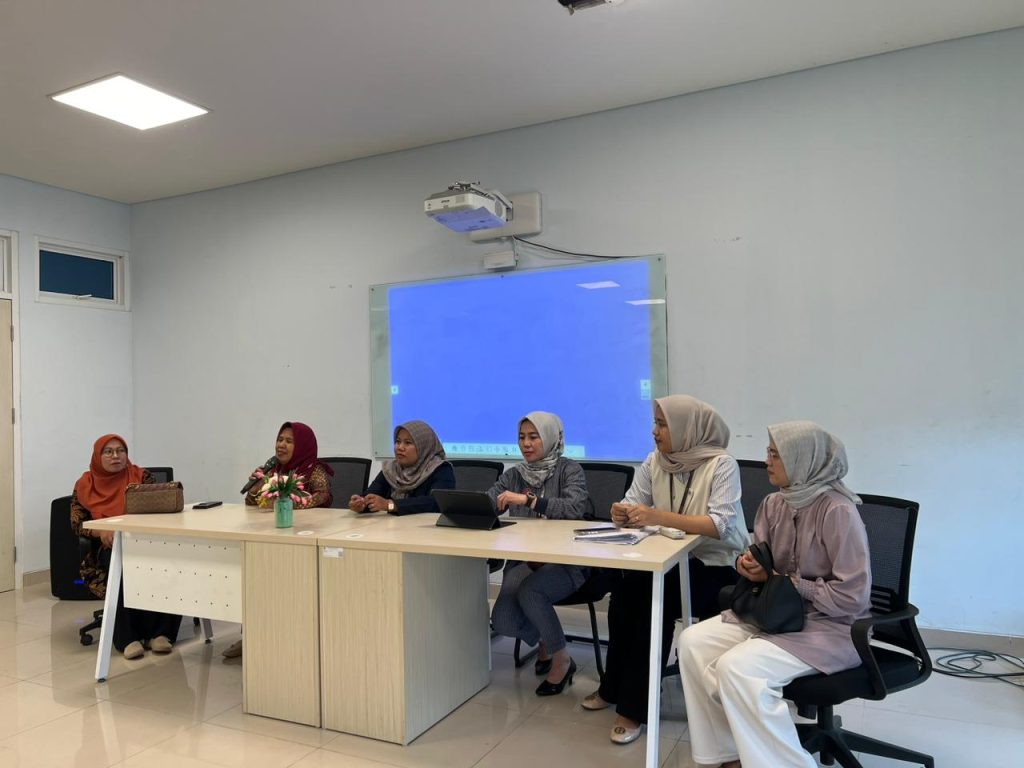 UPKK BEKERJASAMA DENGAN PEGADAIAN SYARIAH MELAKUKAN LITERASI BAGI MAHASISWA DALAM MEMPERSIAPKAN KARIER MAHASISWA