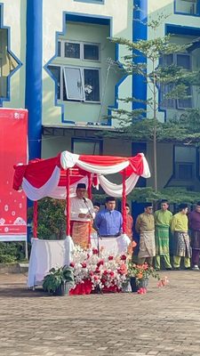 UPT Pengembangan Kewirausahaan dan Karier mengikuti Upacara HUT RI Ke 81 dan Perlombaan di UIN STS Jambi