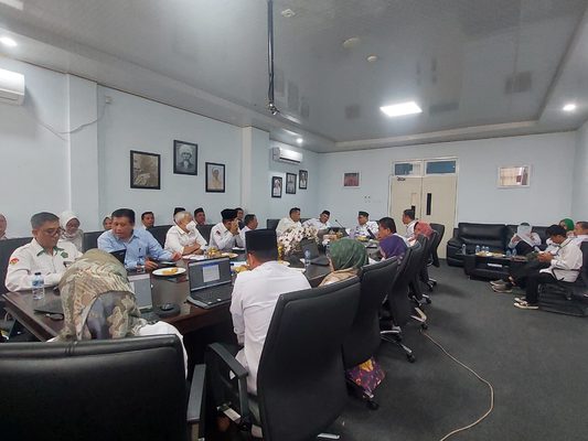 UPT Pengembangan Kewirausahaan  dan Karier Mengikuti Rapat Evaluasi Pimpinan UIN STS Jambi