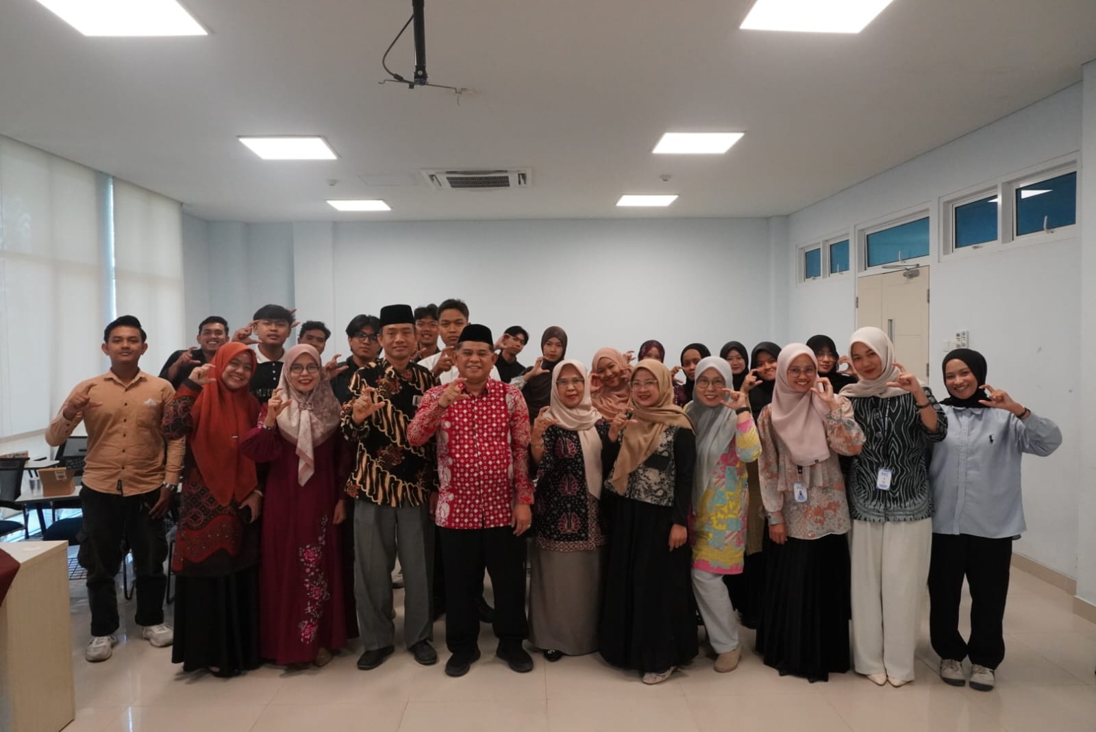 Mahasiswa UIN STS Jambi Didorong Cerdas Bermedia Sosial dan Bangun Personal Branding